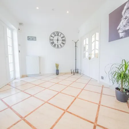 Du Vivier Near Durbuy Swimming Pool And Sauna *