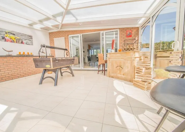 Du Vivier Near Durbuy Swimming Pool And Sauna Villa