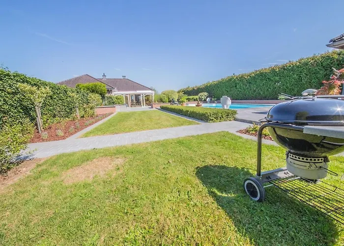 Villa Du Vivier Near Durbuy Swimming Pool And Sauna