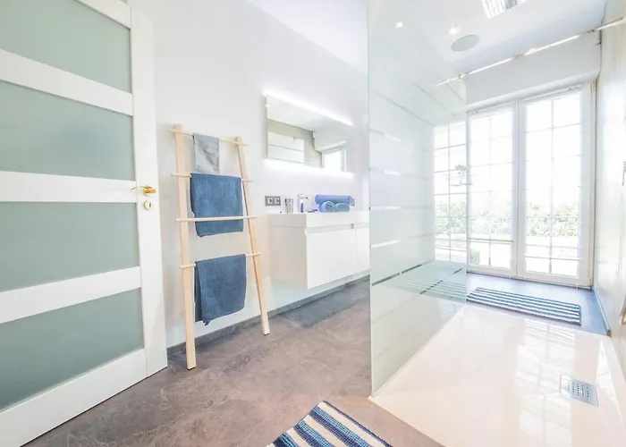 Du Vivier Near Durbuy Swimming Pool And Sauna Villa Somme-Leuze